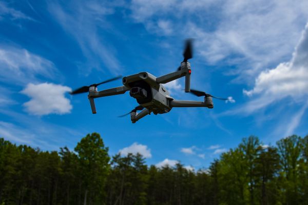 Drones Polinizadores e Agricultura Inteligente